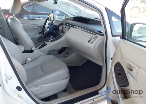 2010 Toyota Prius Iv from USA, damaged, VIN JTDKN3DU6A0117639